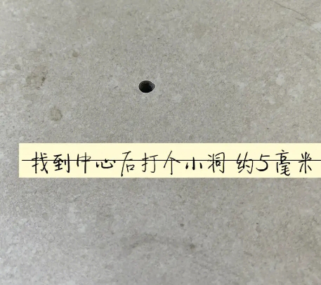 舞钢瓷砖空鼓维修公司专业解答在瓷砖铺贴过程中，如果砂料搅拌不均匀，将会带来以下问题